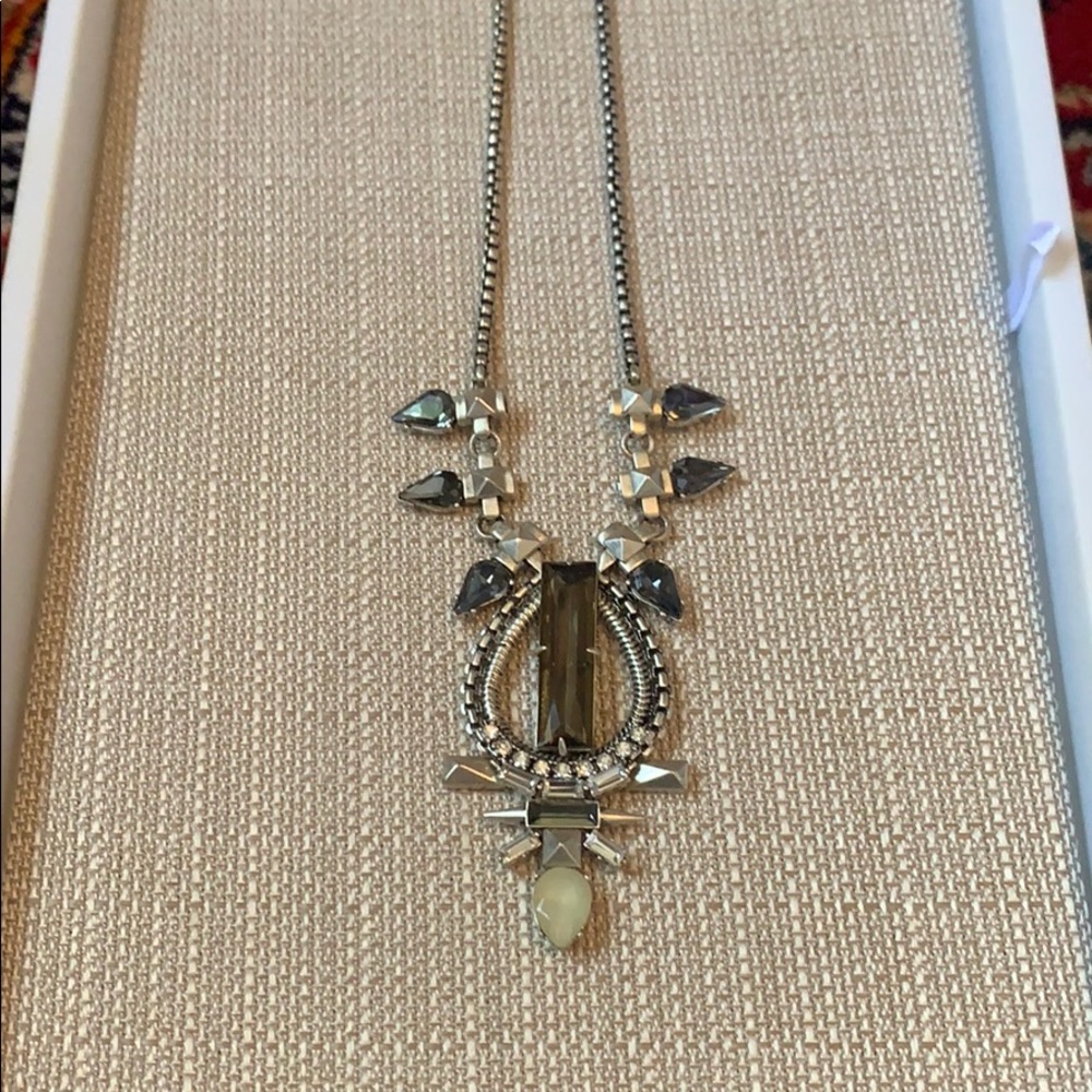 Pendant necklace